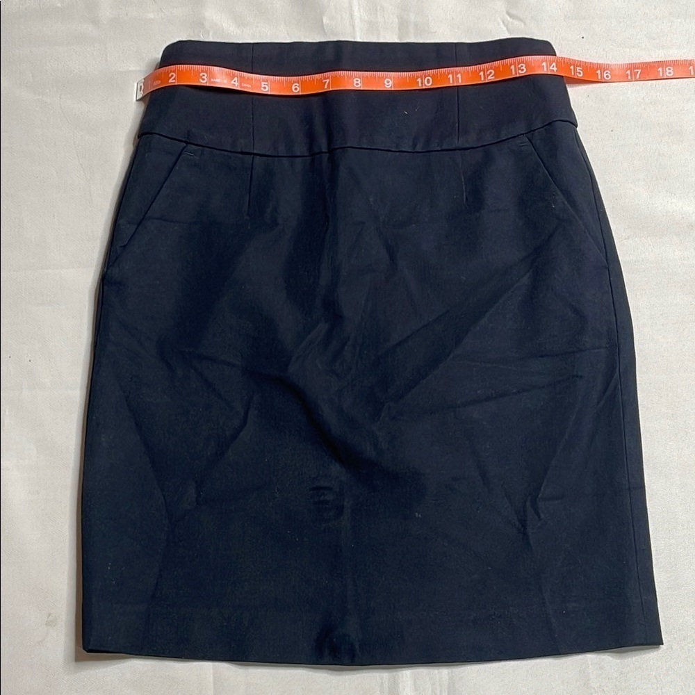 BANANA REPUBLIC Classic Black Women's Skirt - Picture 6 of 8